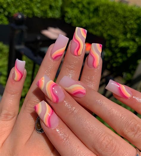 short acrylic nails designs